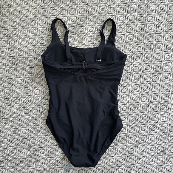 Athleta Aqualuxe Black One Piece Swimsuit Adjustable Straps Side Ruching Sz XSP - Picture 2 of 4